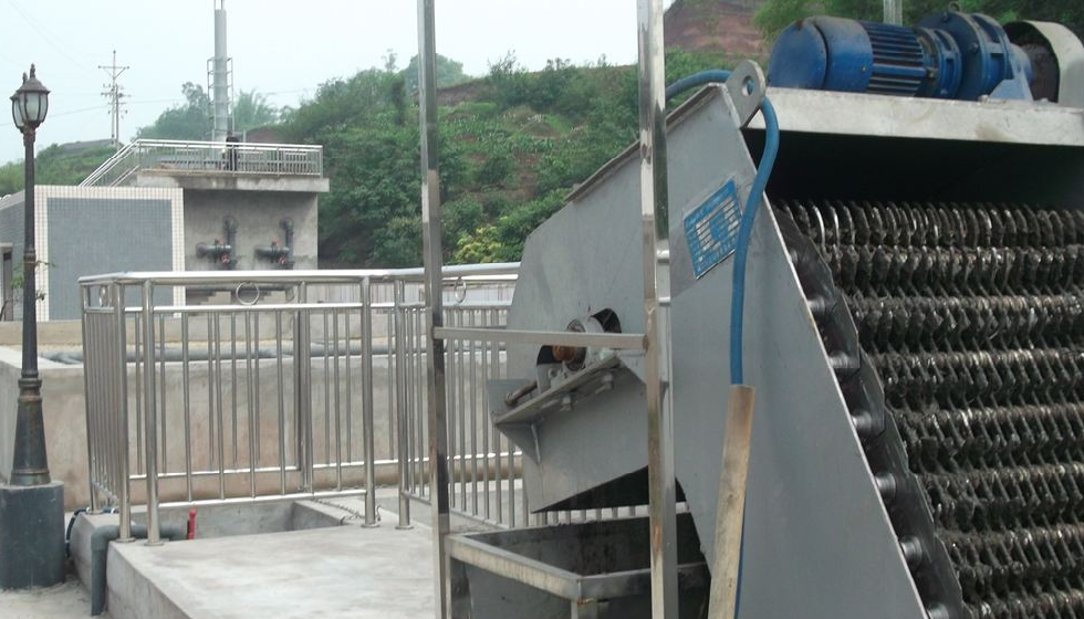 回转式格栅机装置构造及作用-污水处理设备-乐中环保